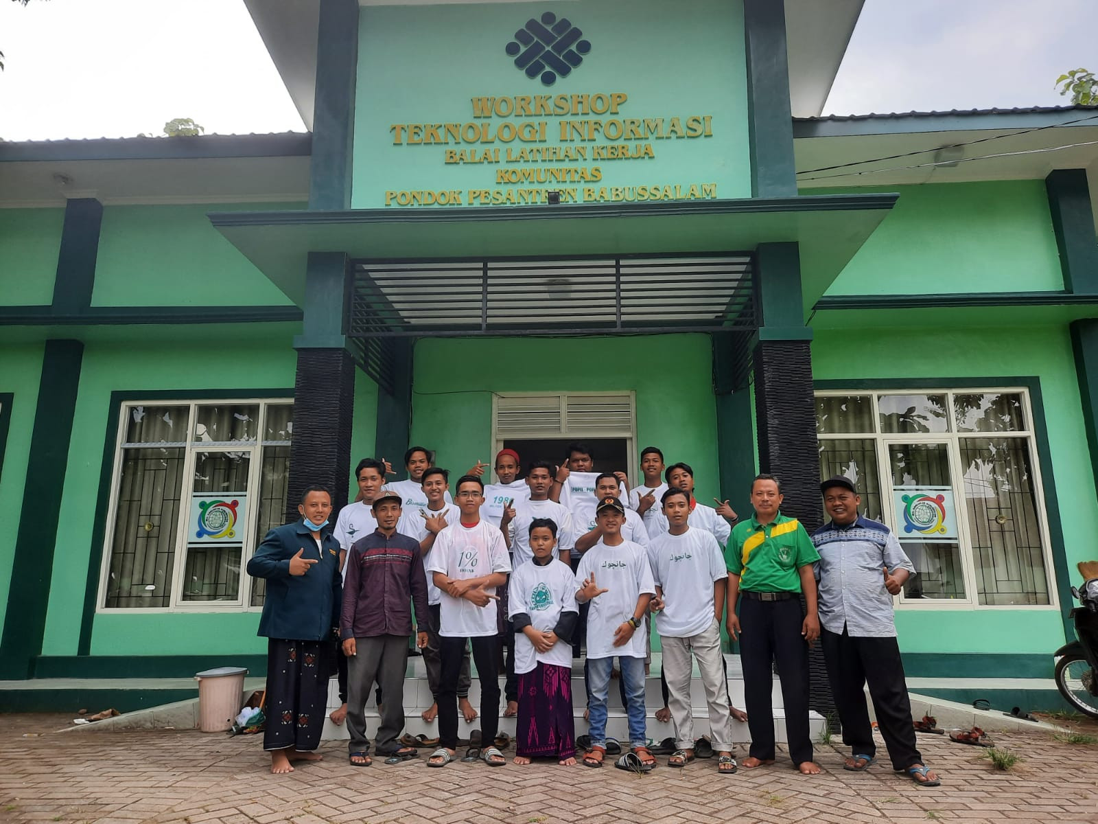 Pelatihan Sablon Manual BLKK Babussalam JombangPelatihan Sablon Manual BLKK Babussalam Jombang